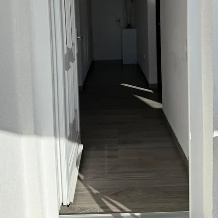 Cihorich - Two Bedroom With Pool * Dugi Rat