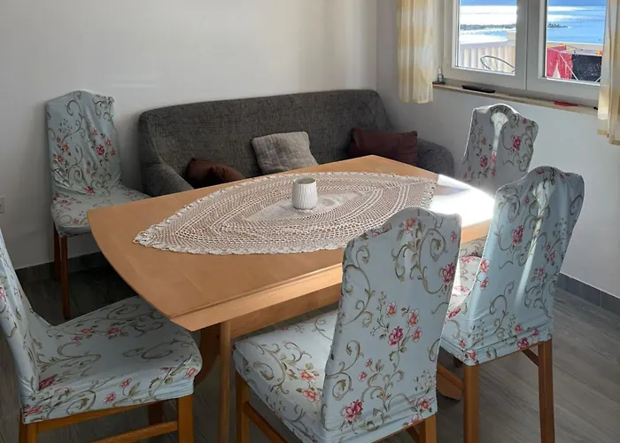 Daire Cihorich - Two Bedroom With Pool *