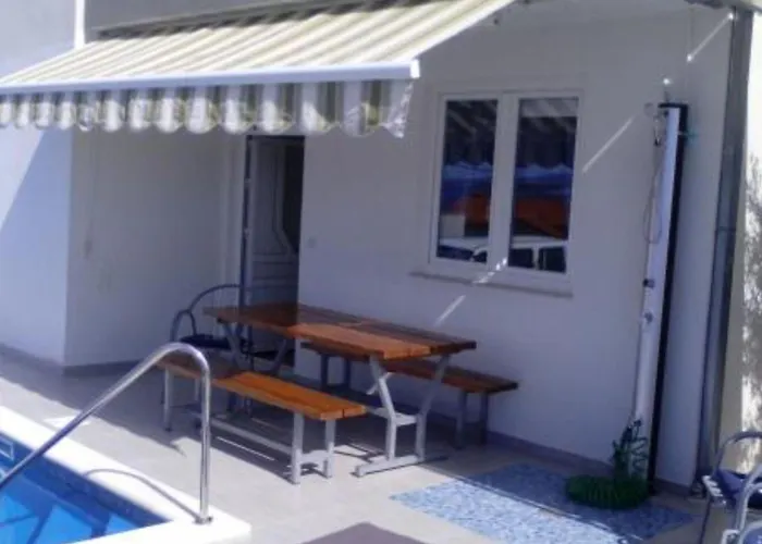 Daire Cihorich - Two Bedroom With Pool *